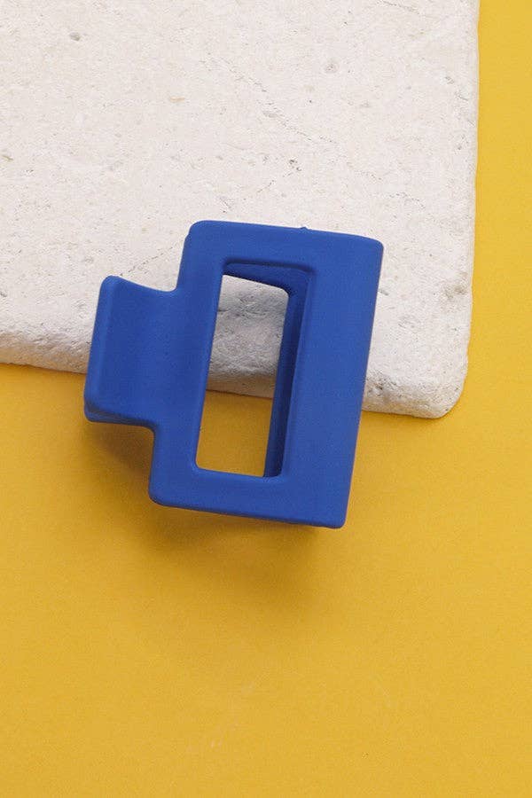 MATTE HAIR CLAW CLIPS