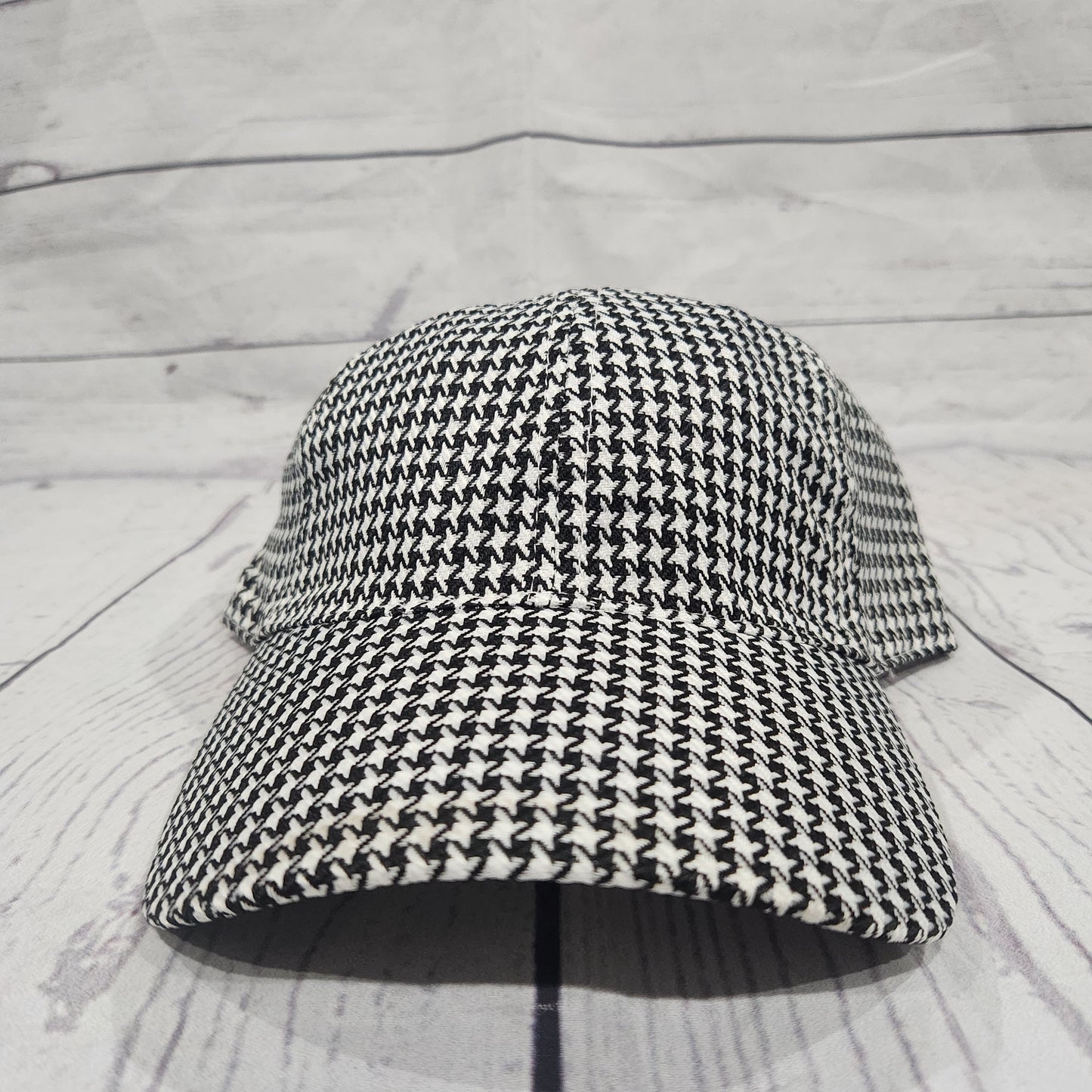 Viv and Lou Houndstooth Cap